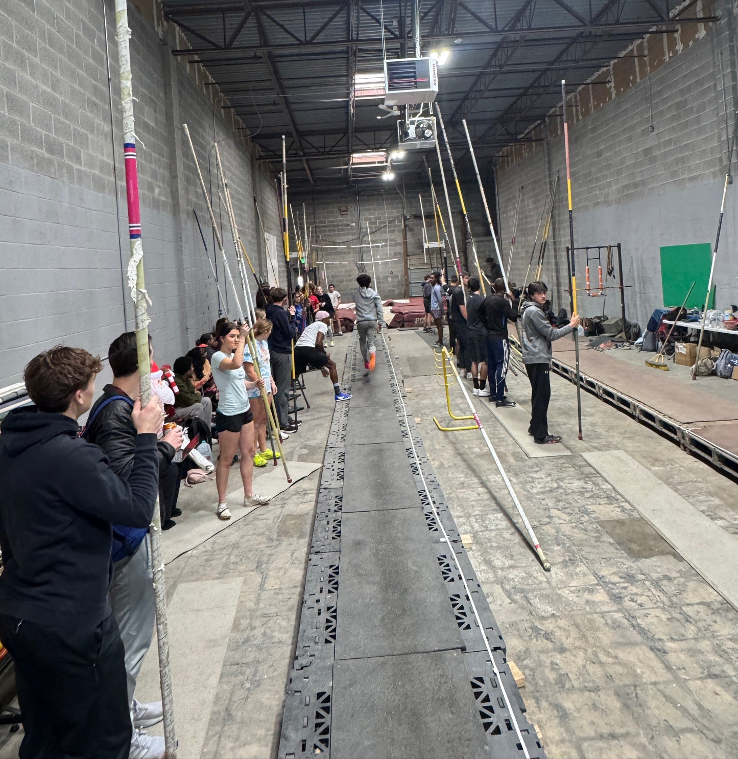 Pole Vault Lessons in Maryland [Sandstorm Vault]