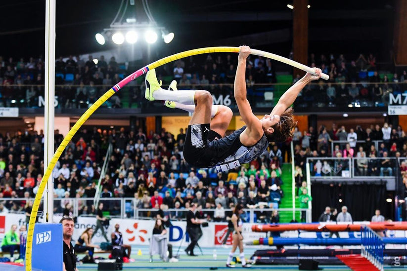 UCS Spirit Pole Vault Poles [Fiberglass] Pole Vault Mall